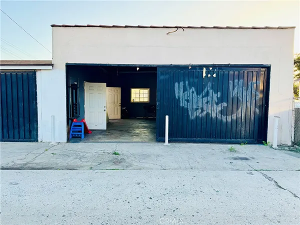 $896,000 | 3439 Siskiyou Street, Los Angeles, CA 90023