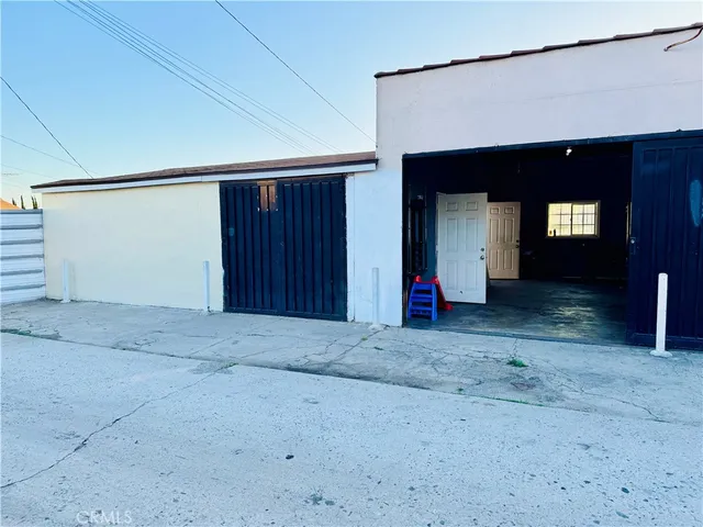 $899,000 | 3439 Siskiyou Street, Los Angeles, CA 90023