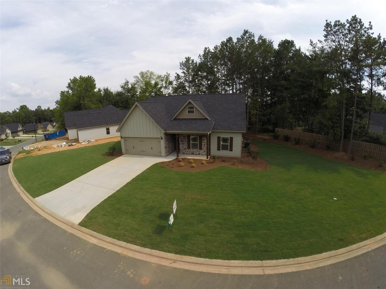 39 Round Rock Circle Northeast, Unit 74 Rome, GA 30161 - Photo 1 of 1 a view of outdoor space yard and house