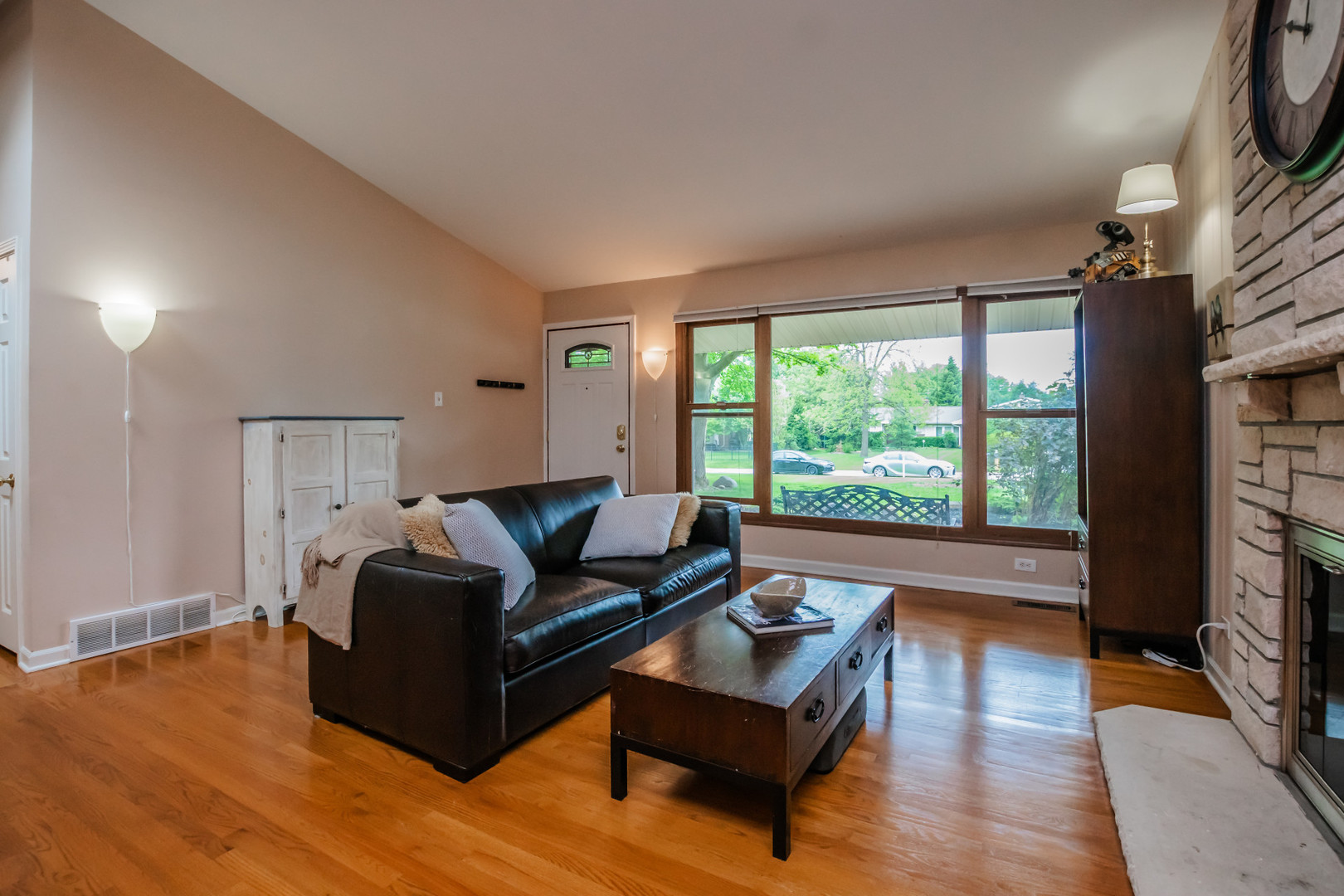 9S771 Brookbank Road Willowbrook, IL 60527 - Photo 6 of 36
