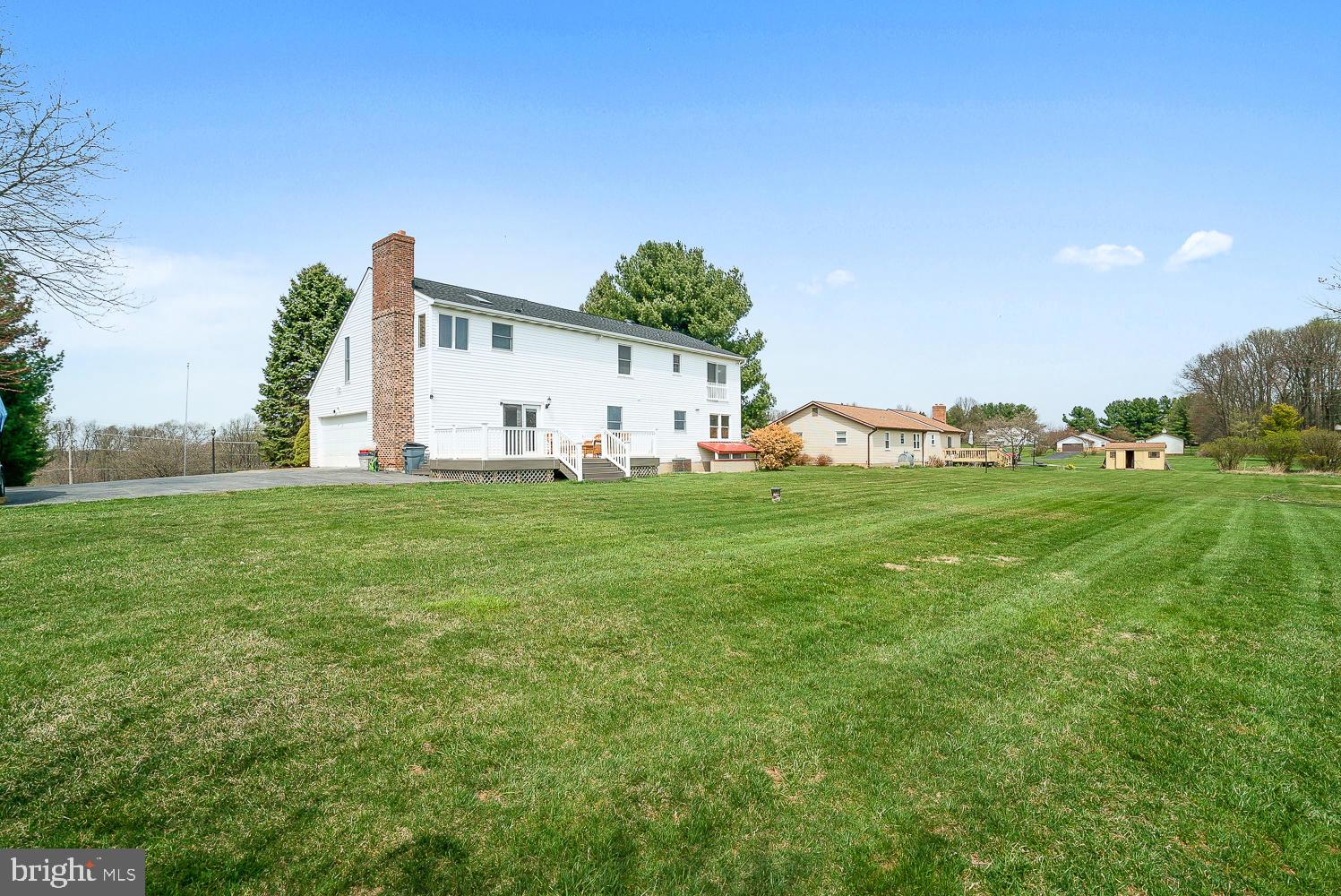 5693 Ridge Road Mount Airy, MD 21771 - Photo 35 of 36 Lots of space for relaxing and recreation
