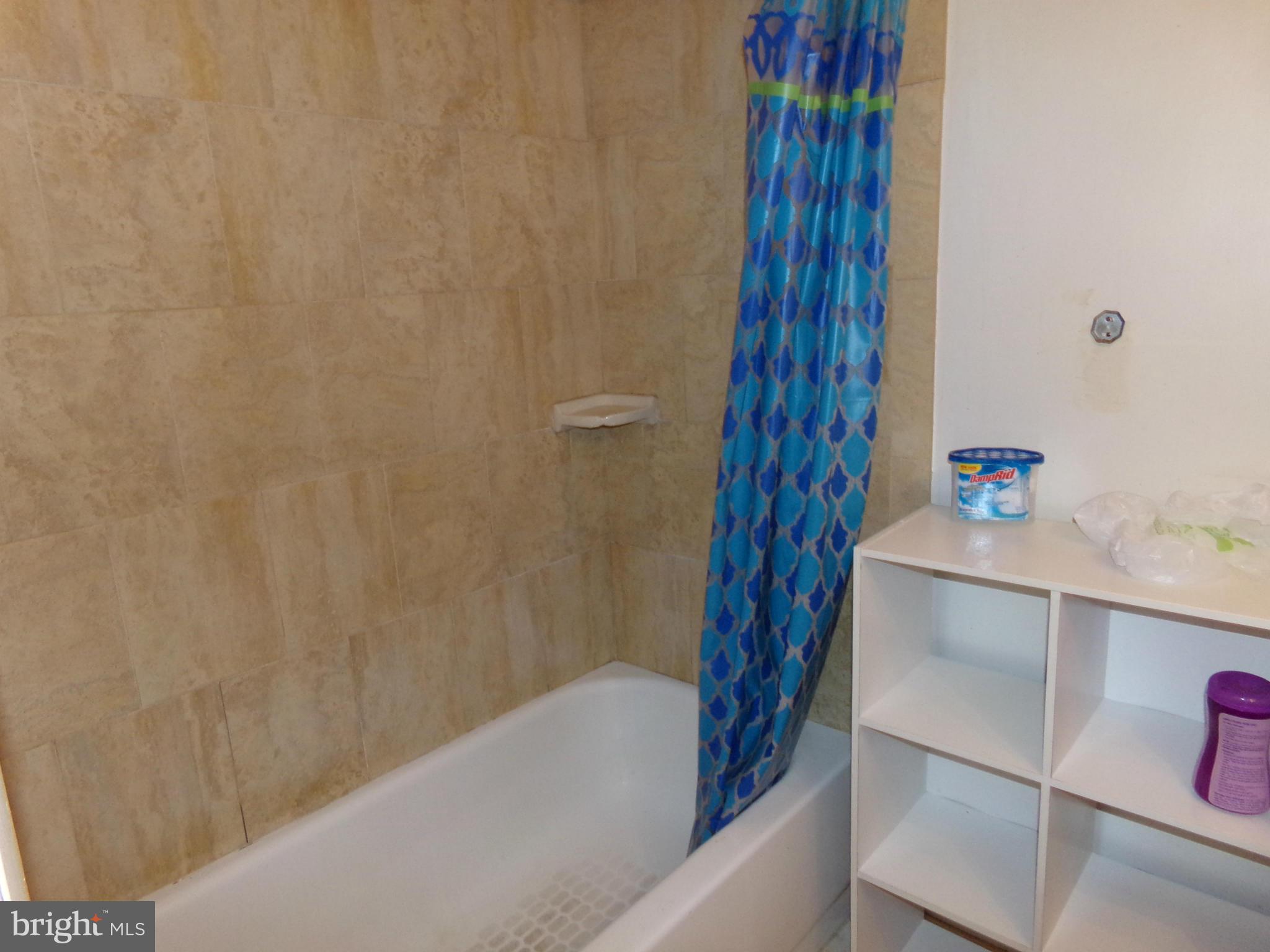 4602 Mountain Road Pasadena, MD 21122 - Photo 2 of 18 Updated Full Bath