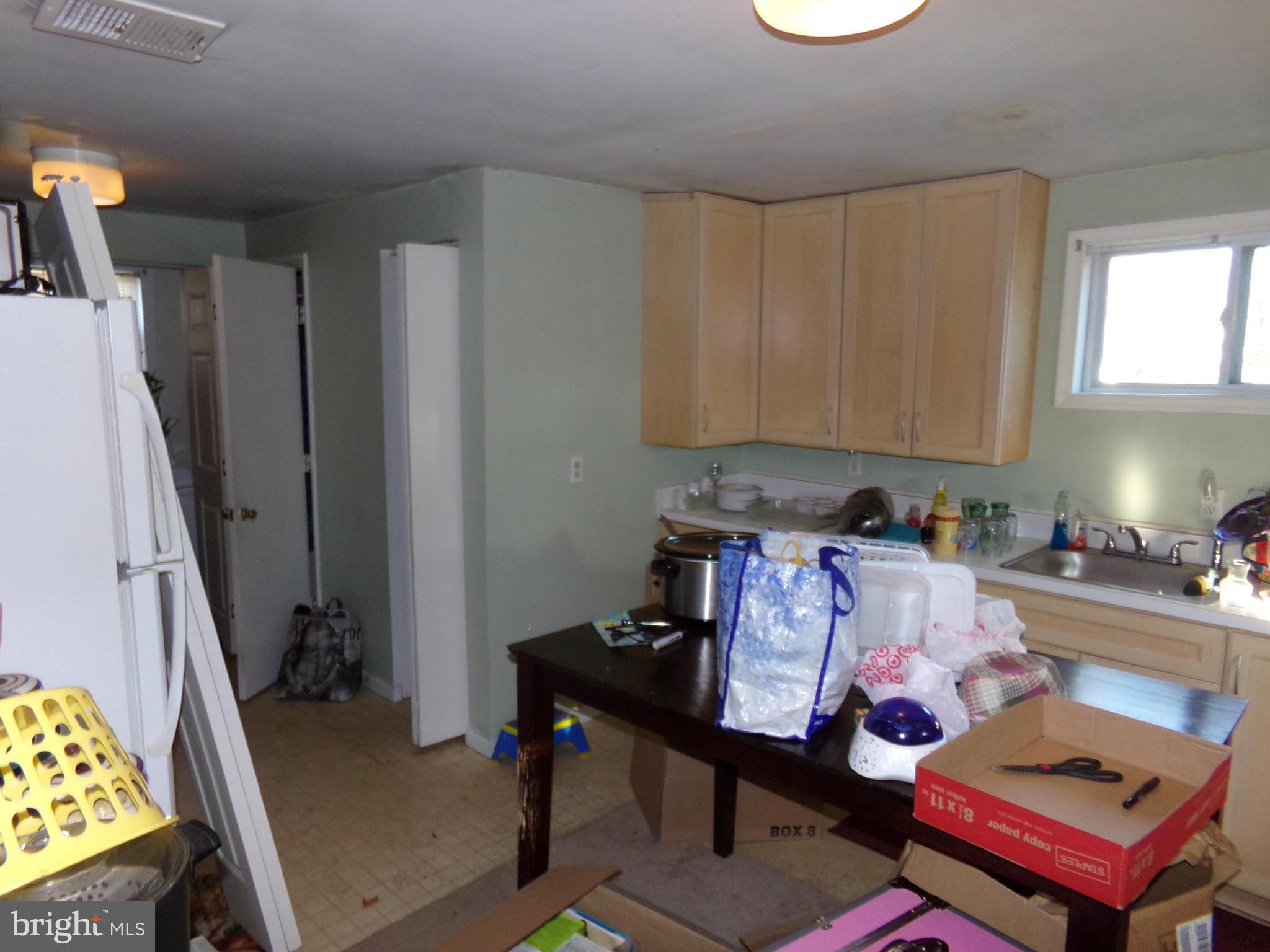 4602 Mountain Road Pasadena, MD 21122 - Photo 5 of 18 Kitchen