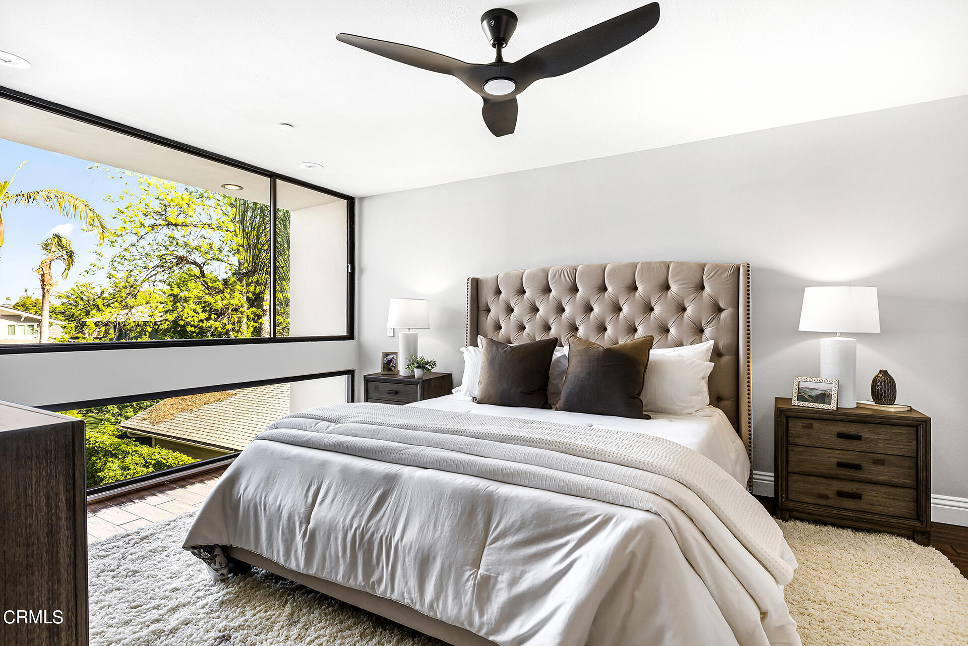 Undisclosed Address Pasadena, CA 91106 - Photo 17 of 31 a bedroom with a bed and a window