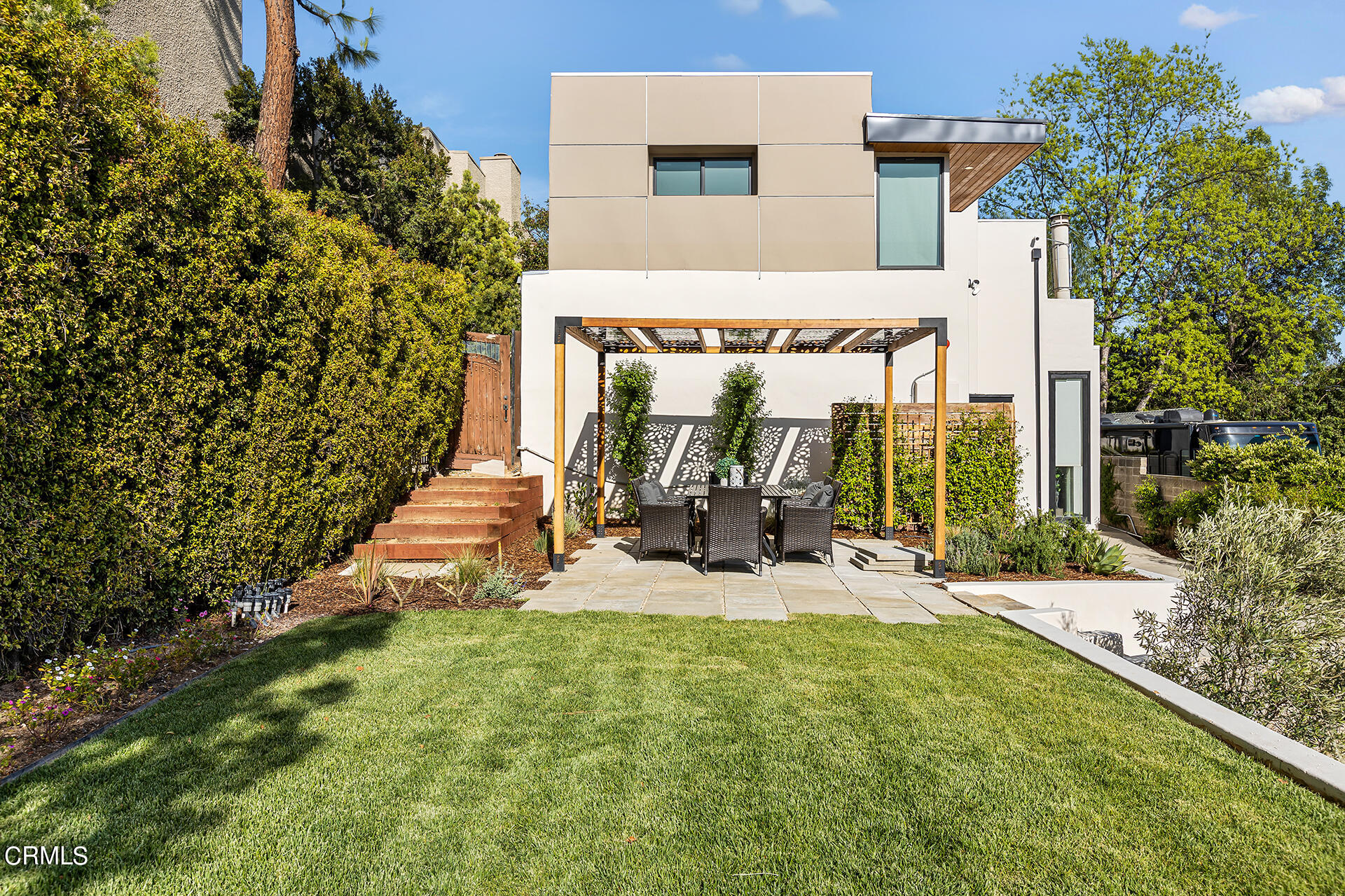 Undisclosed Address Pasadena, CA 91106 - Photo 29 of 31 a view of a house with backyard and sitting area