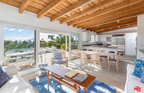 $6,950,000 | 27727 Pacific Coast Highway, Malibu, CA 90265