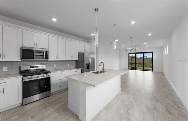 $2,995 | 18928 Indian Rock Place, Lakewood Ranch, FL 34211