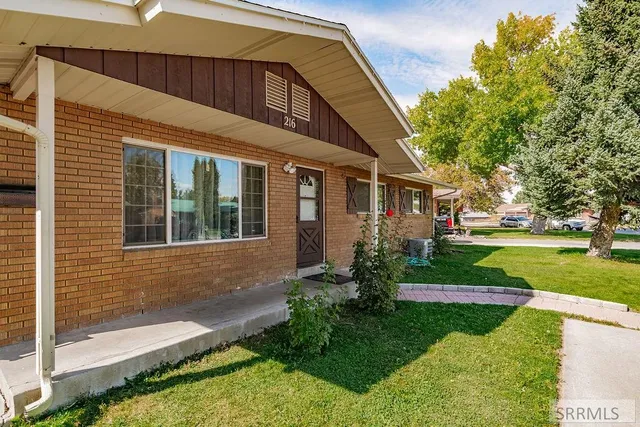 $349,900 | 216 Jefferson Street, Blackfoot, ID 83221
