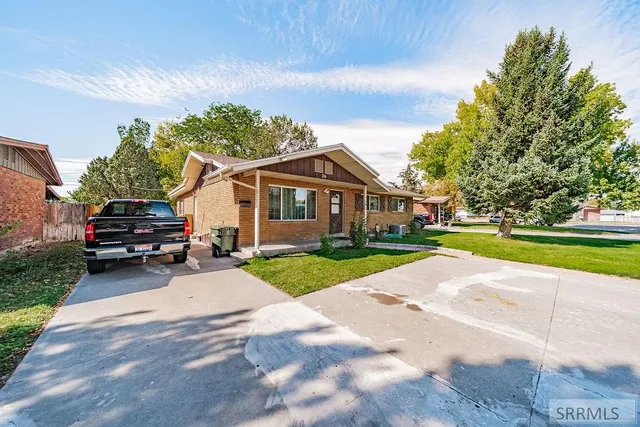 $349,900 | 216 Jefferson Street, Blackfoot, ID 83221