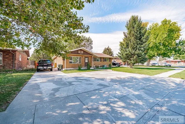 $349,900 | 216 Jefferson Street, Blackfoot, ID 83221