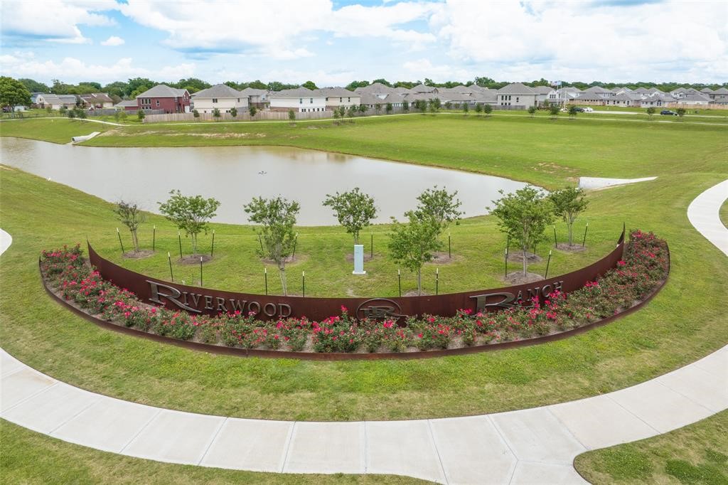 336 Amy Street Angleton, TX 77515 - Photo 22 of 24