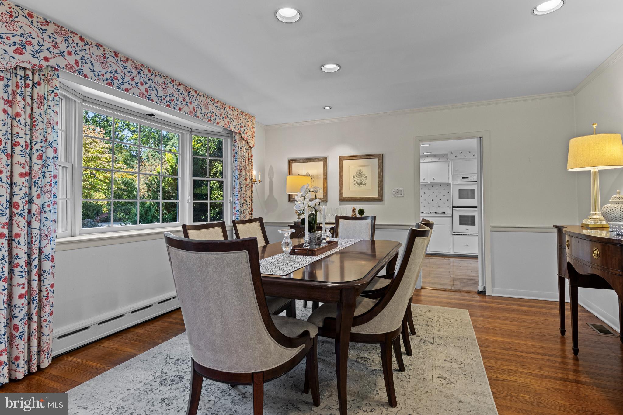 590 Cricket Lane Wayne, PA 19087 - Photo 21 of 65 a view of a dining room with furniture and wooden floor