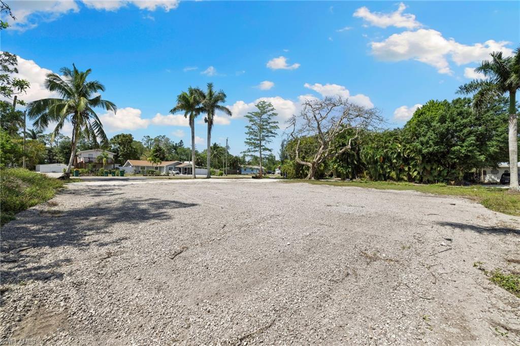 3417 Guilford Road Naples, FL 34112 - Photo 8 of 10 a view of a backyard of a house