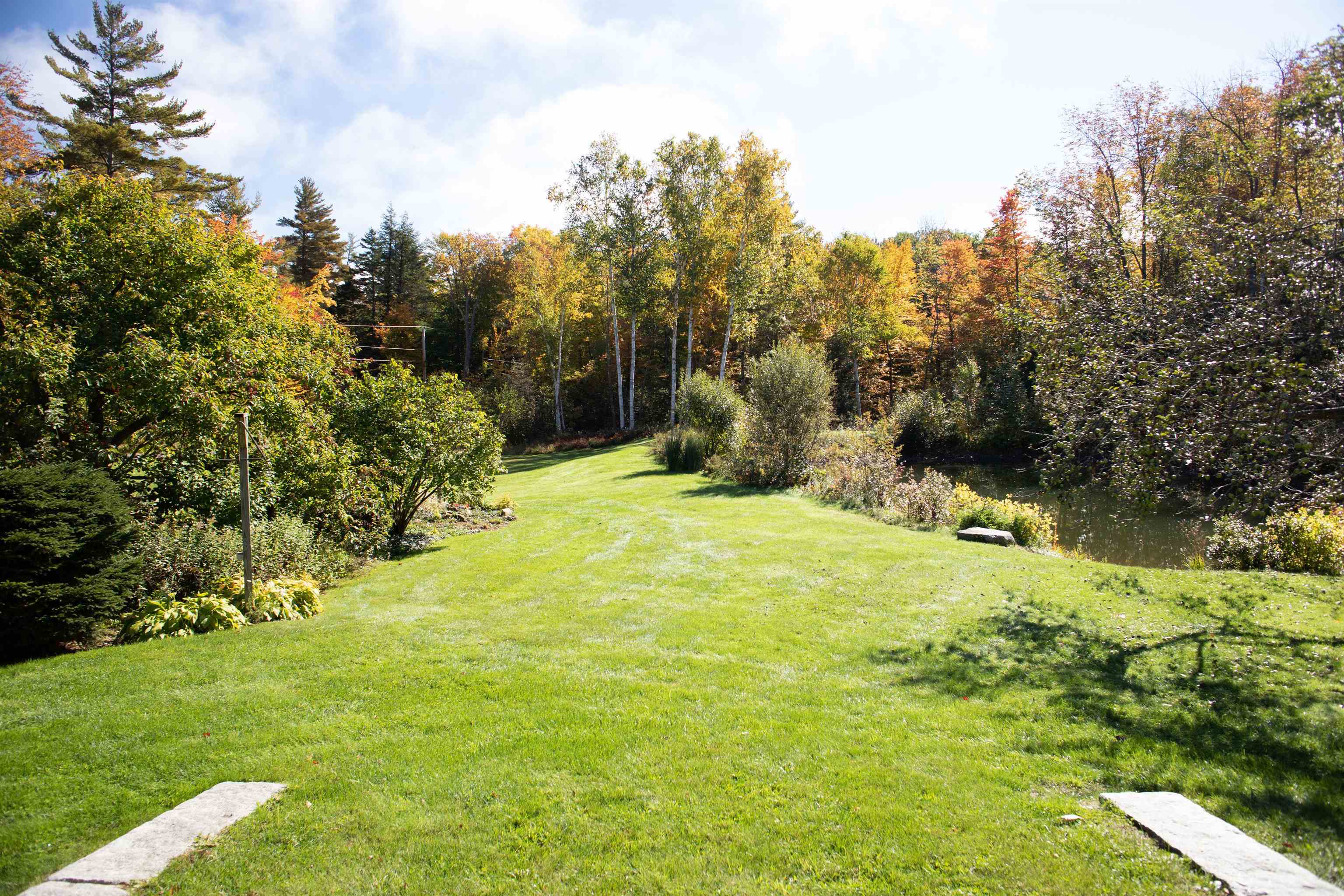 81 Wolfeboro Road Hanover, NH 03755 - Photo 5 of 40