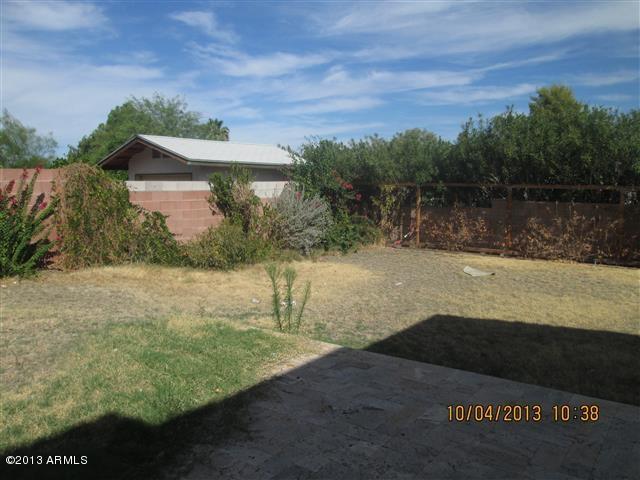 2514 East Marilyn Road Phoenix, AZ 85032 - Photo 3 of 12 IMG_9868