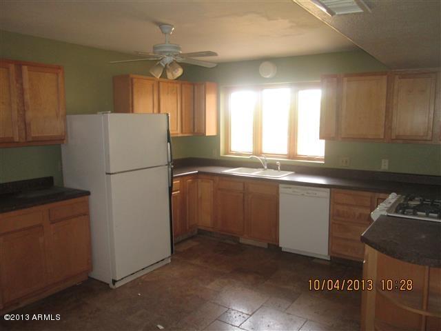 2514 East Marilyn Road Phoenix, AZ 85032 - Photo 4 of 12 IMG_9816