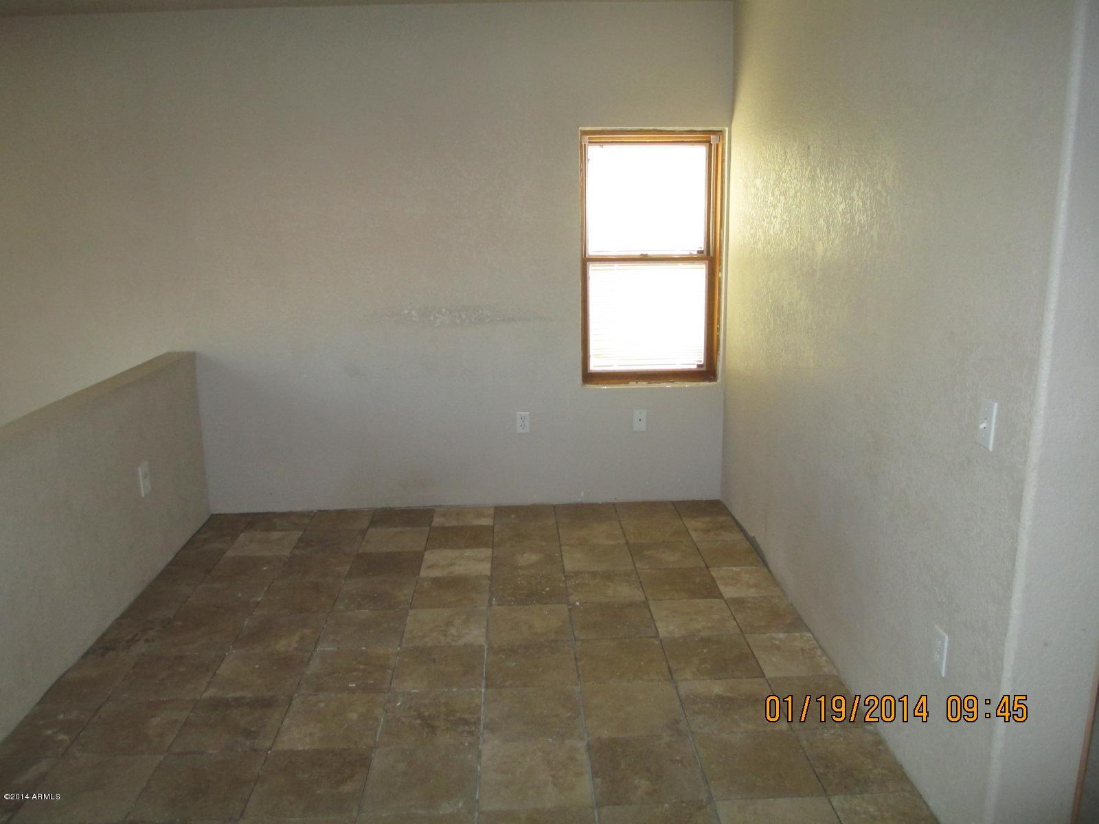 2514 East Marilyn Road Phoenix, AZ 85032 - Photo 7 of 12 IMG_2292