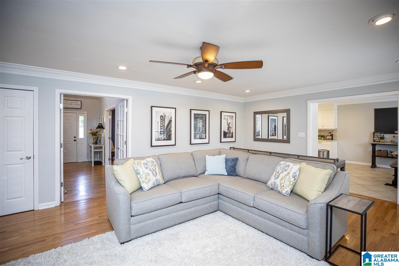 893 Springmeadow Drive Gardendale, AL 35071 - Photo 18 of 49