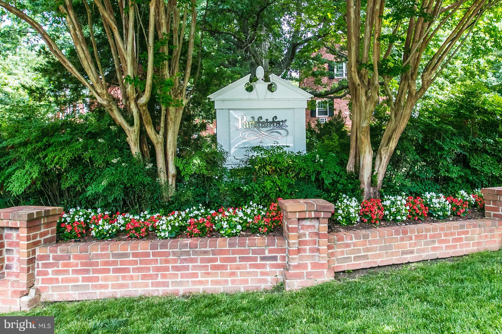 3426 Gunston Road Alexandria, VA 22302 - Photo 14 of 24 Enjoy beautiful Parkfairfax