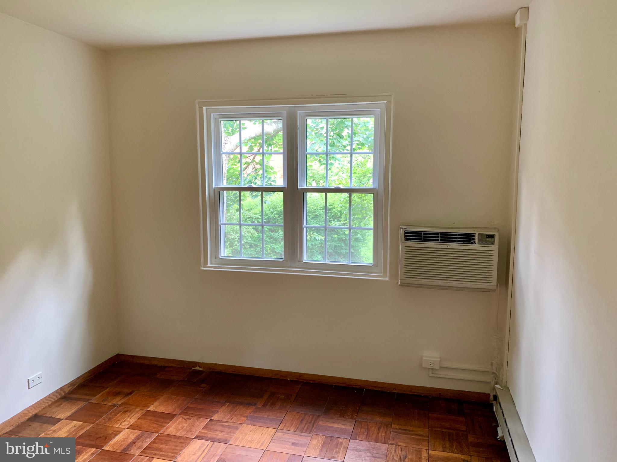 3426 Gunston Road Alexandria, VA 22302 - Photo 9 of 24 Bedroom 1