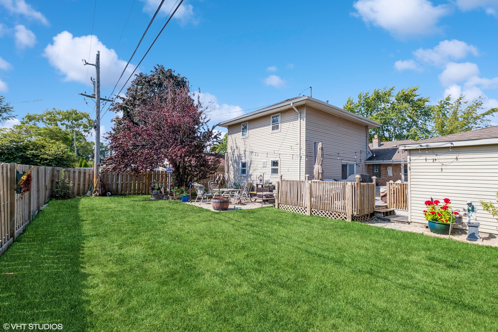 5837 109th Place Chicago Ridge, IL 60415 - Photo 20 of 20 a view of a house with a yard and sitting area