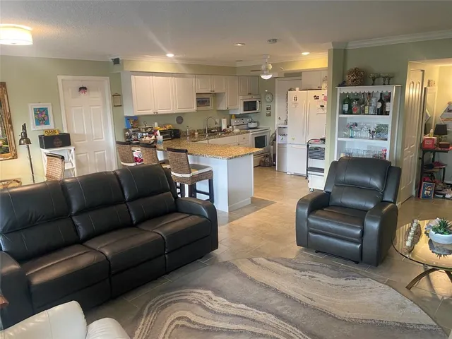 $325,000 | 200 Diplomat Parkway, Unit 636, Hallandale Beach, FL 33009