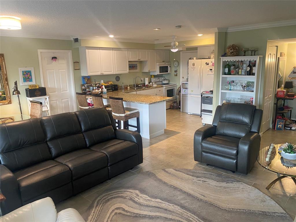 200 Diplomat Parkway, Unit 636 Hallandale Beach, FL 33009 - Photo 12 of 14