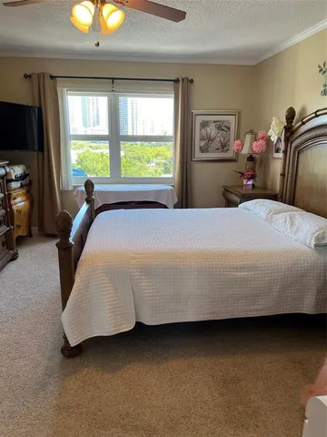 $325,000 | 200 Diplomat Parkway, Unit 636, Hallandale Beach, FL 33009