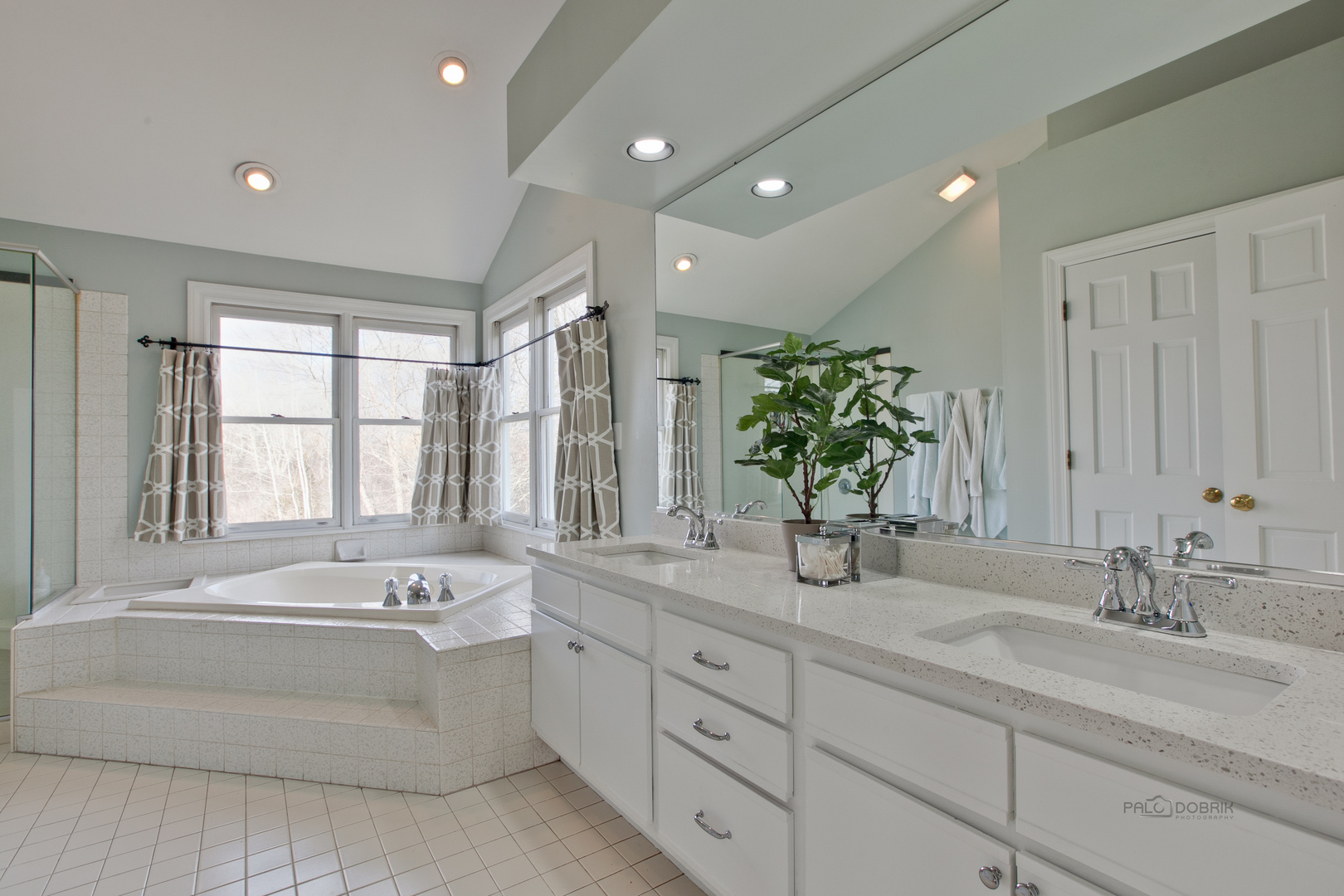 5213 Hilltop Road Long Grove, IL 60047 - Photo 16 of 32