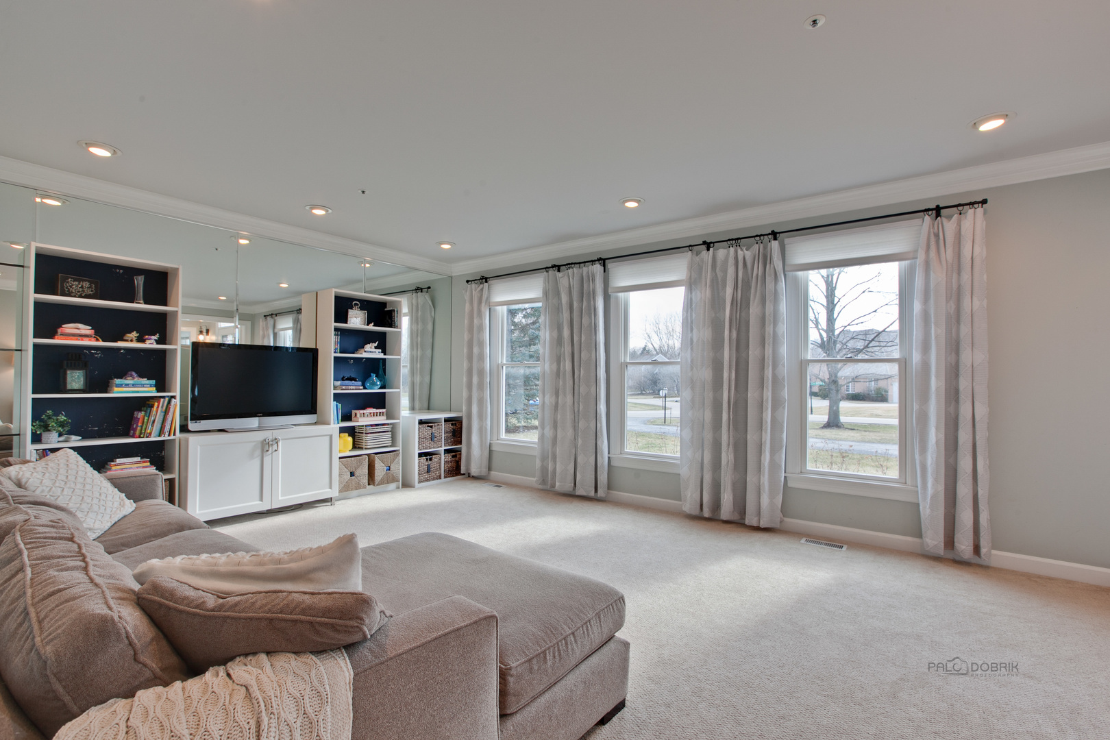 5213 Hilltop Road Long Grove, IL 60047 - Photo 4 of 32