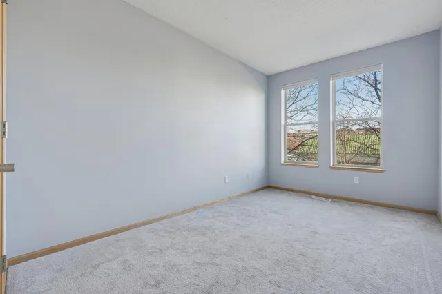 $239,900 | 150 East Burnsville Parkway, Unit 116, Burnsville, MN 55337