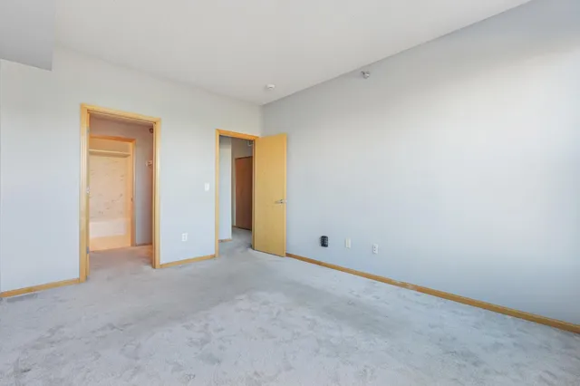 $224,900 | 150 East Burnsville Parkway, Unit 116, Burnsville, MN 55337