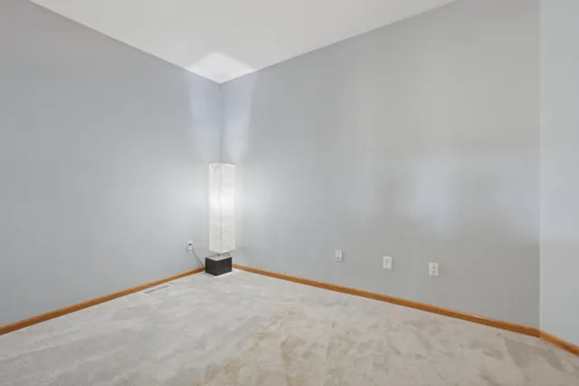 $239,900 | 150 East Burnsville Parkway, Unit 116, Burnsville, MN 55337