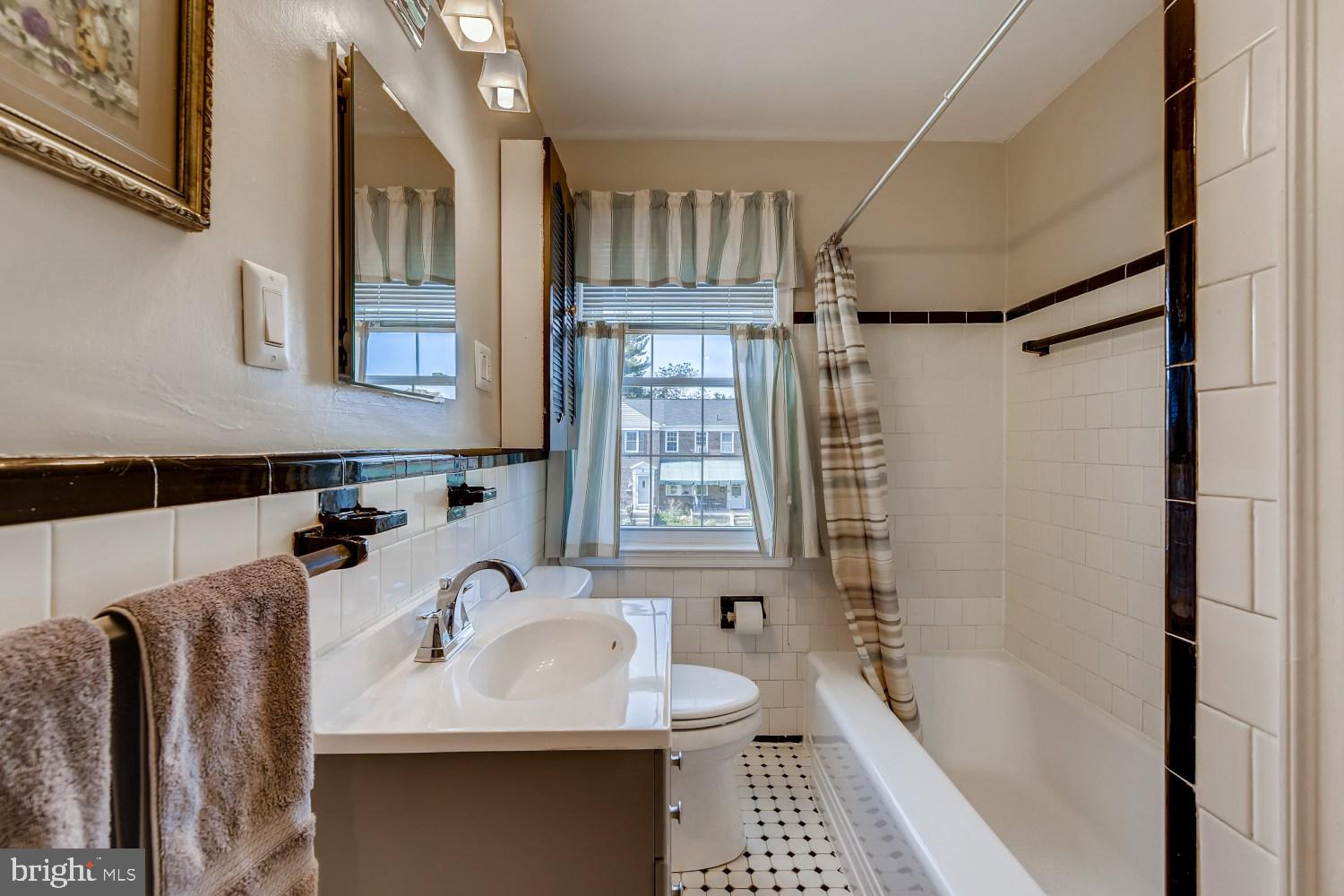 1734 Glen Ridge Road Towson, MD 21286 - Photo 16 of 32 Updates in the full bathroom