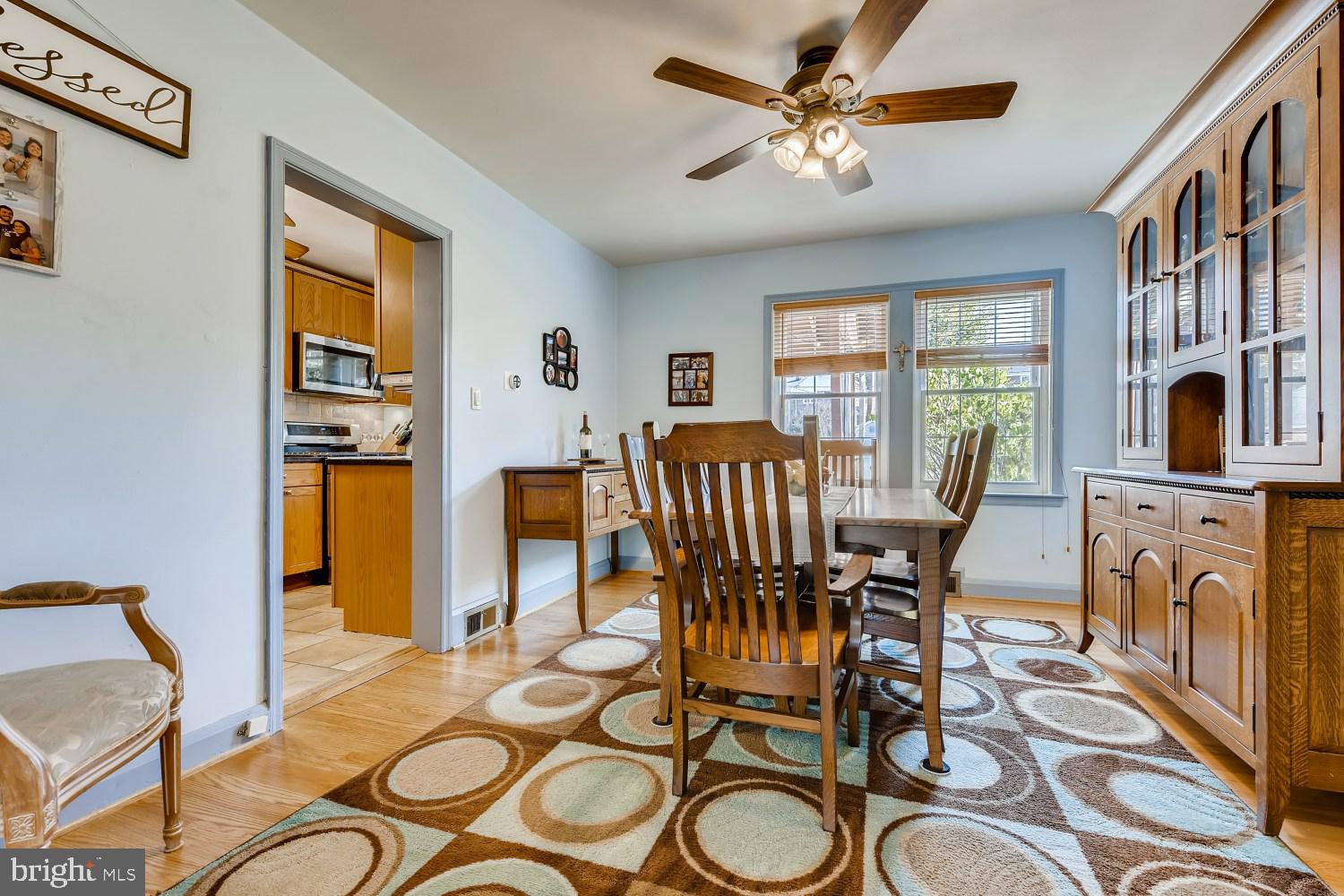 1734 Glen Ridge Road Towson, MD 21286 - Photo 9 of 32 You can fit a 6 person dinner party here