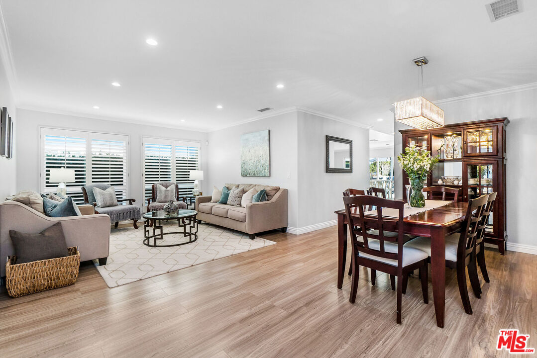 2112 Queensberry Road Pasadena, CA 91104 - Photo 4 of 38 Gallery Image 4