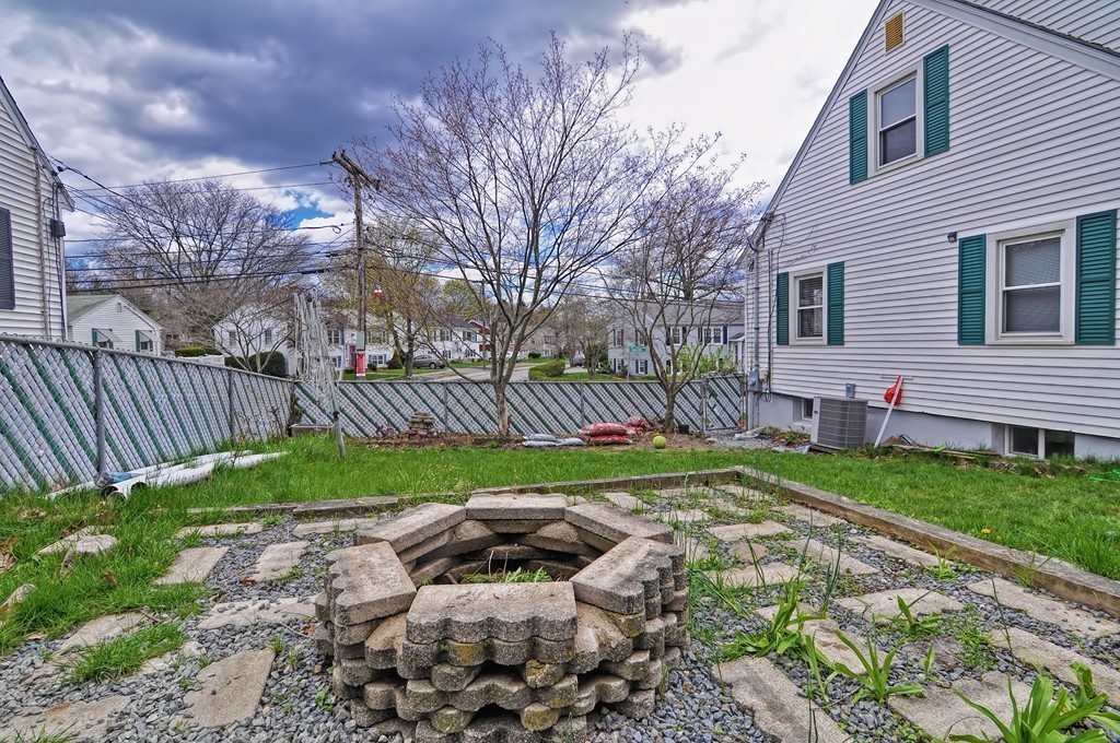 71 Running Brook Road Boston, MA 02132 - Photo 8 of 24 Gallery Image 8