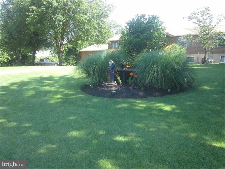 93 South Bridgeport Road Bridgeport, NJ 08014 - Photo 10 of 25
