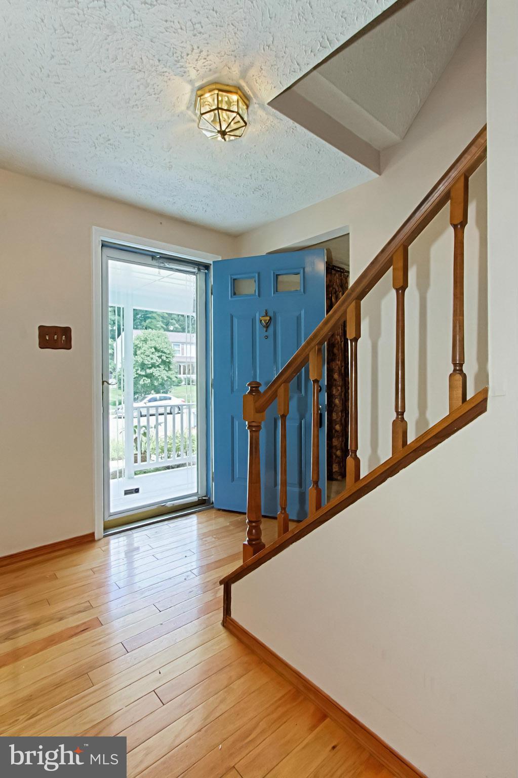 8003 Treasure Tree Court Springfield, VA 22153 - Photo 3 of 30 Foyer