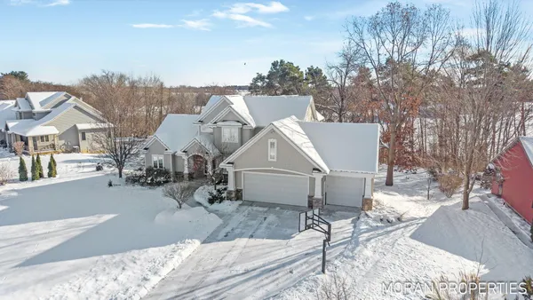 $725,000 | 6978 Highland Drive West, Allendale, MI 49401