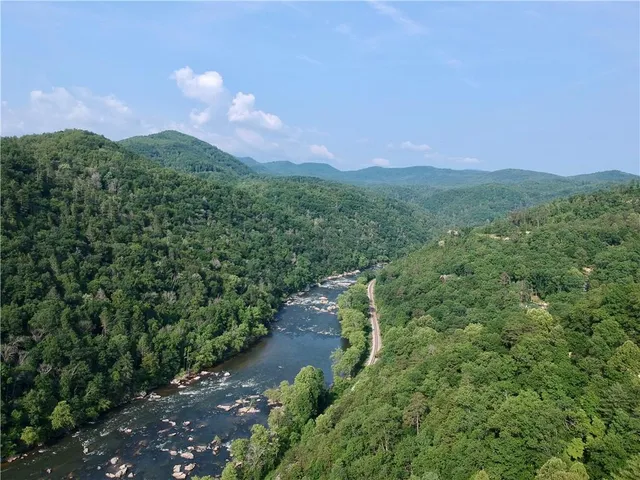 $199,000 | 305 Raccoon Run, Unit 25, Marshall, NC 28753