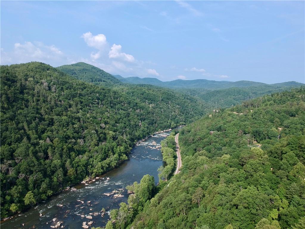 305 Raccoon Run, Unit 25 Marshall, NC 28753 - Photo 6 of 30