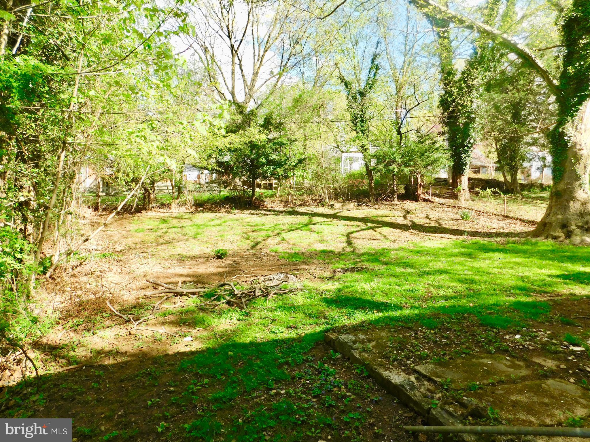 819 Templecliff Road Pikesville, MD 21208 - Photo 2 of 17 Rear Yard