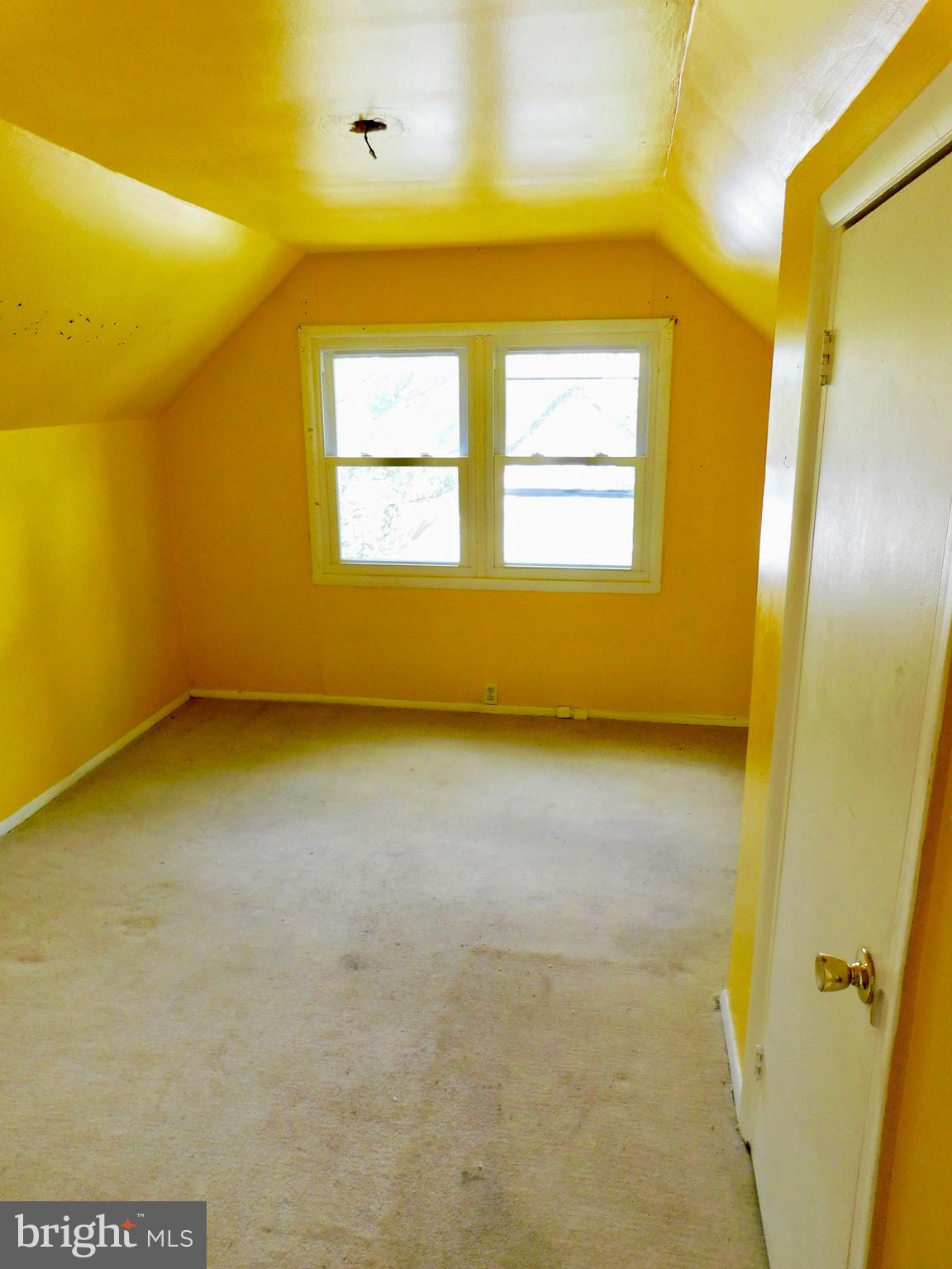 819 Templecliff Road Pikesville, MD 21208 - Photo 16 of 17 Bedroom 3