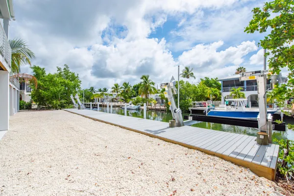 $1,349,000 | 335 Pirates Road, Summerland Key, FL 33042