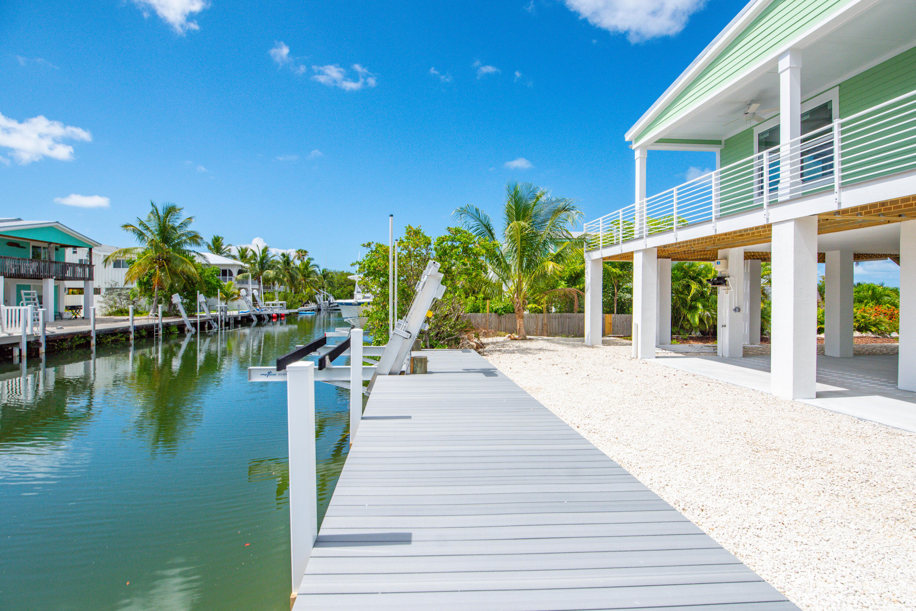 335 Pirates Road Summerland Key, FL 33042 - Photo 9 of 38 026-335PiratesRoad-SummerlandKey-FL-3304