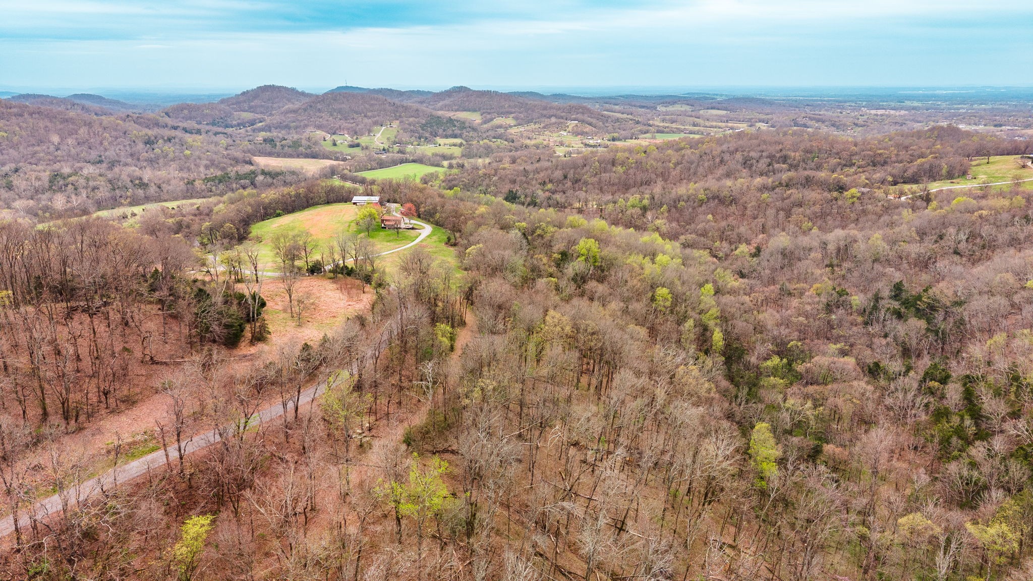 0 Wolf Hill Road Bethpage, TN 37022 - Photo 12 of 46 a view of city and mountain