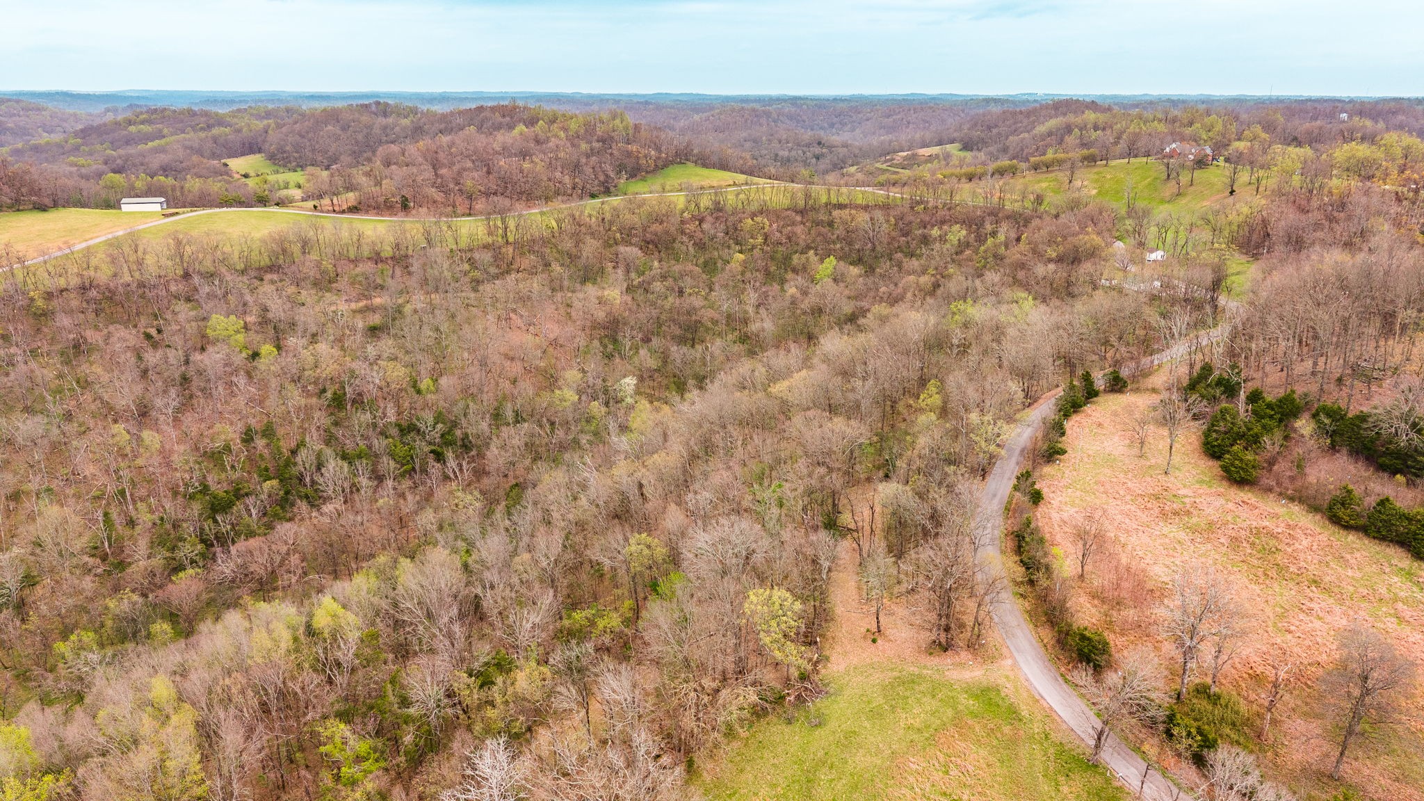 0 Wolf Hill Road Bethpage, TN 37022 - Photo 4 of 46 a view of lake and mountain