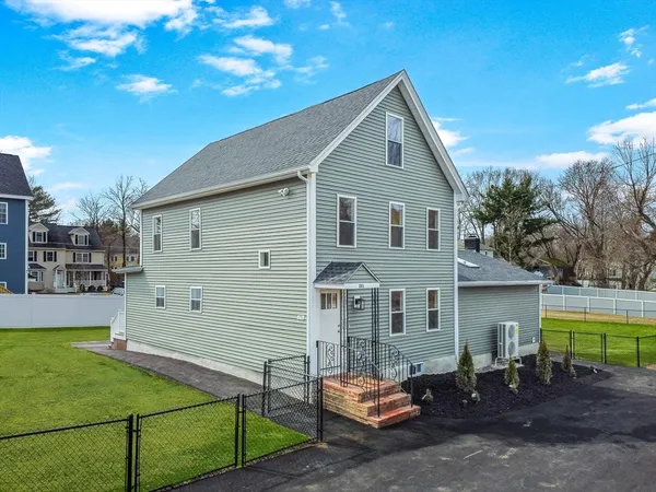 $729,900 | 201 Aberdeen Road, Methuen, MA 01844