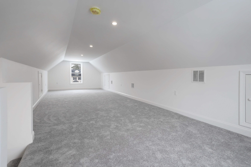 201 Aberdeen Road Methuen, MA 01844 - Photo 15 of 33